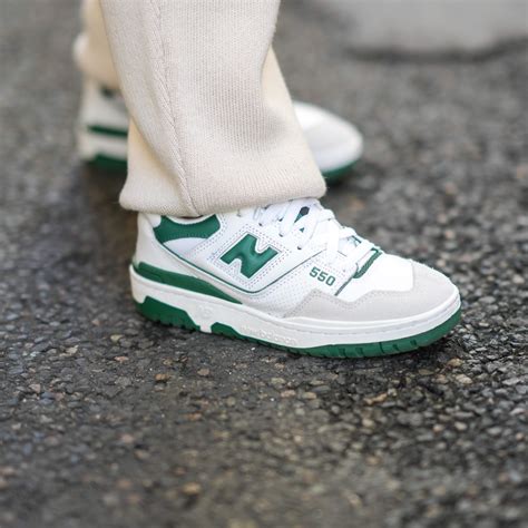 new balance chunky sneakers men.